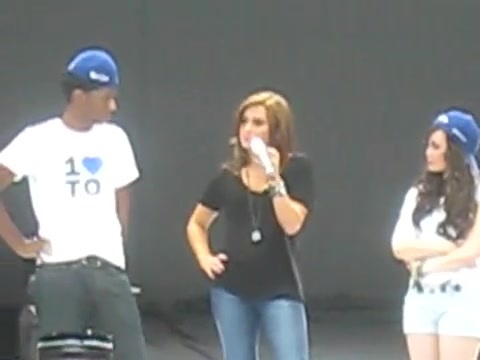 Jonas Brothers sound check 0675 Jonas Brothers sound check 0675