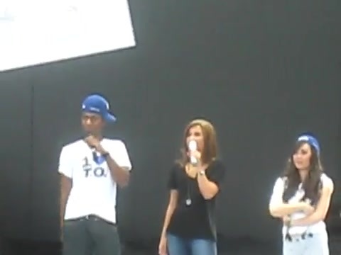 Jonas Brothers sound check 0286 - Demilush - Jonas Brothers sound check Part oo1