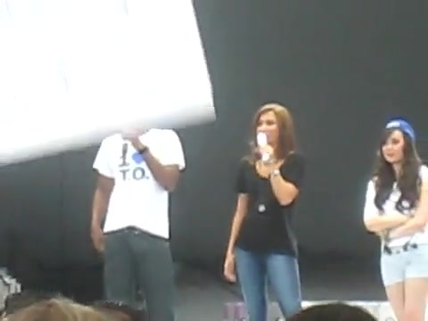 Jonas Brothers sound check 0317