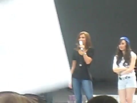Jonas Brothers sound check 0323