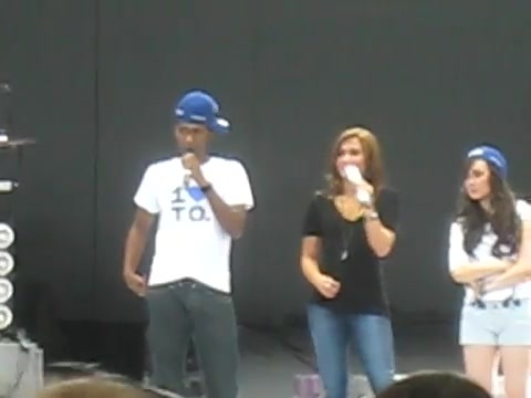 Jonas Brothers sound check 0435