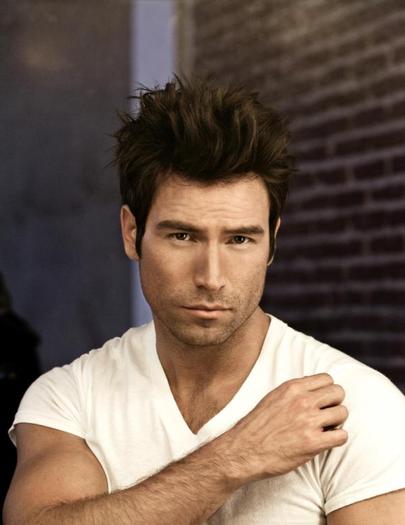  - Rafael Amaya
