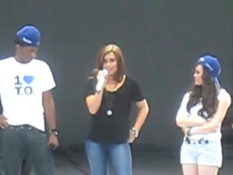 Jonas Brothers sound check 1116 Jonas Brothers sound check 1116