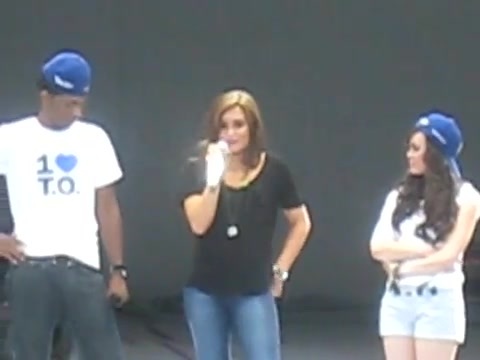 Jonas Brothers sound check 1120 Jonas Brothers sound check 1120