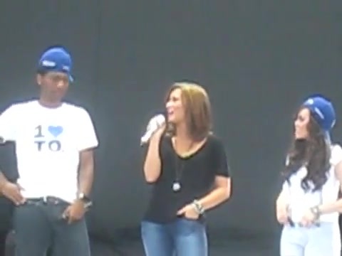 Jonas Brothers sound check 1603
