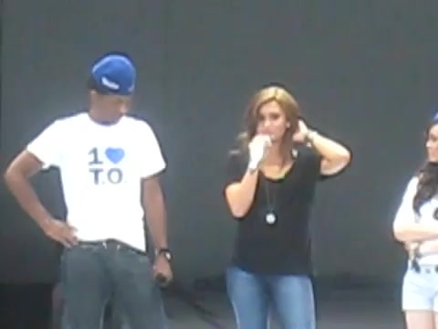 Jonas Brothers sound check 1290 Jonas Brothers sound check 1290