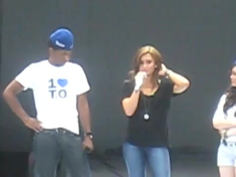 Jonas Brothers sound check 1292 Jonas Brothers sound check 1292