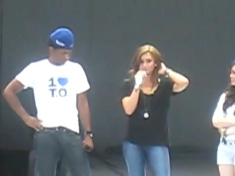 Jonas Brothers sound check 1293 Jonas Brothers sound check 1293