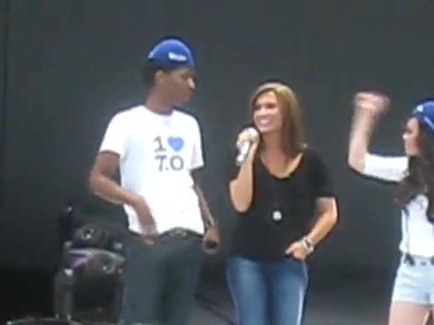 Jonas Brothers sound check 1713