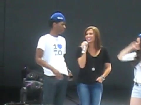 Jonas Brothers sound check 1717