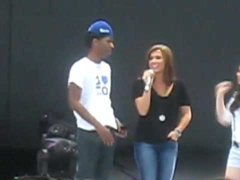 Jonas Brothers sound check 1723