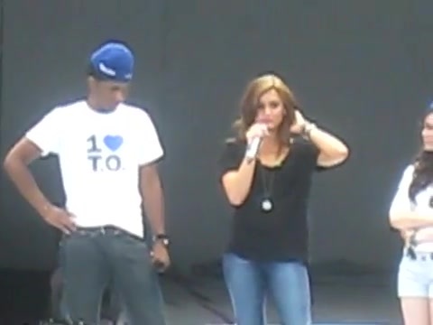 Jonas Brothers sound check 1308 Jonas Brothers sound check 1308