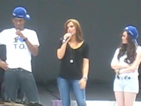 Jonas Brothers sound check 1380 Jonas Brothers sound check 1380