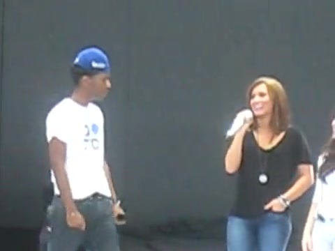 Jonas Brothers sound check 1813