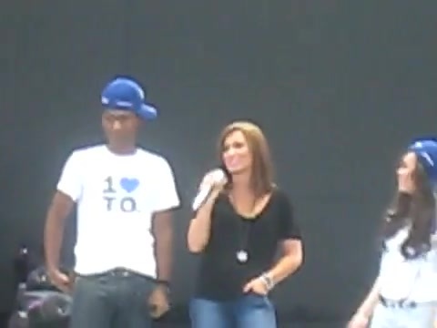 Jonas Brothers sound check 1893