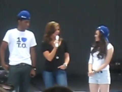Jonas Brothers sound check 2119