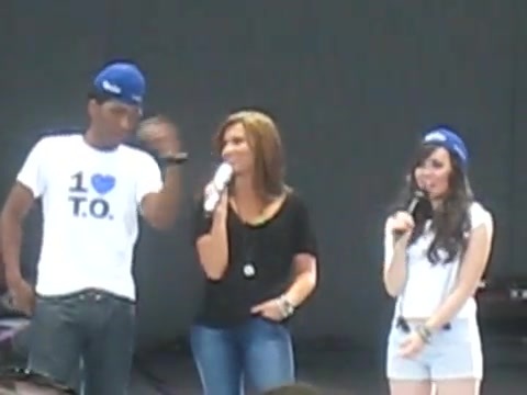 Jonas Brothers sound check 2202 Jonas Brothers sound check 2202