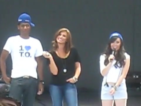 Jonas Brothers sound check 2240