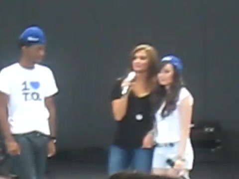 Jonas Brothers sound check 2670