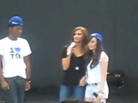 Jonas Brothers sound check 2673