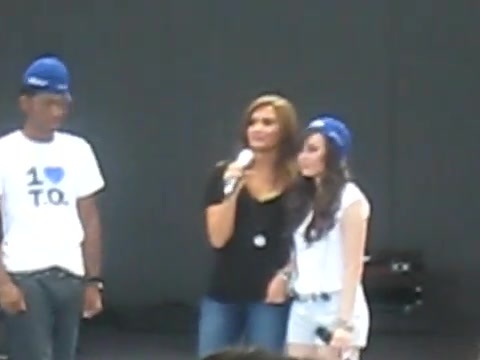 Jonas Brothers sound check 2676