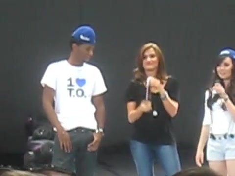 Jonas Brothers sound check 3179