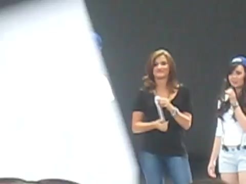 Jonas Brothers sound check 3189