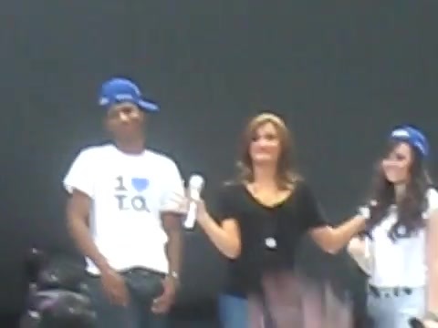 Jonas Brothers sound check 2947