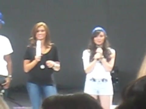 Jonas Brothers sound check 3588