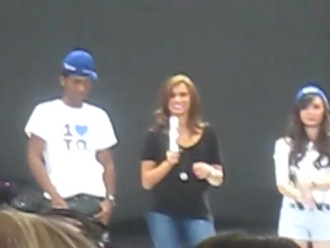 Jonas Brothers sound check 3621