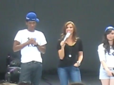 Jonas Brothers sound check 4599