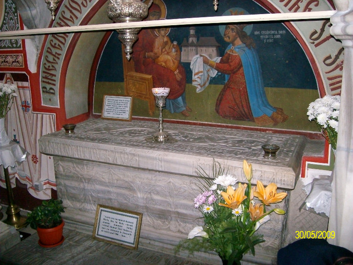 Mormântul lui Ștefan cel Mare - Hai hui