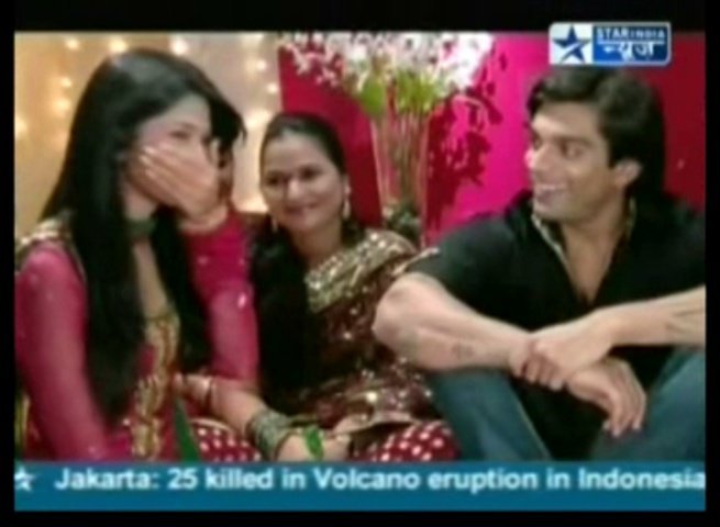 66379_164703743561040_100000642460111_355166_2004036_n - jennifer winget 7