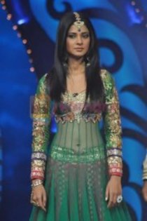 393401_222860071122499_408907868_a - jennifer winget 7