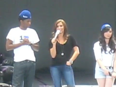 Jonas Brothers sound check 4479 - Demilush - Jonas Brothers sound check Part oo9