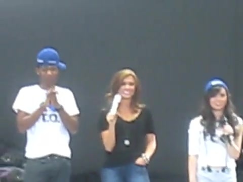 Jonas Brothers sound check 4868 - Demilush - Jonas Brothers sound check Part o10