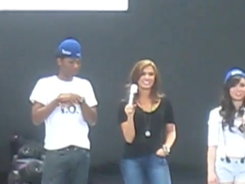 Jonas Brothers sound check 4904 - Demilush - Jonas Brothers sound check Part o10