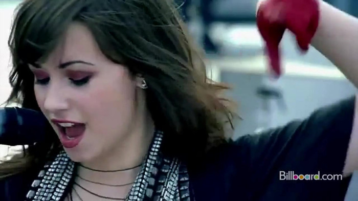 Demi on the Jonas Brothers Tour 0397 - Demilush on the Jonas Brothers Tour Part oo1