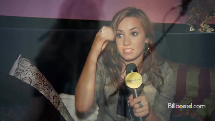 Demi on the Jonas Brothers Tour 0441 - Demilush on the Jonas Brothers Tour Part oo1