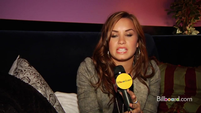 Demi on the Jonas Brothers Tour 1275