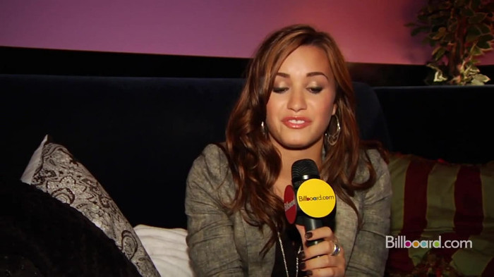 Demi on the Jonas Brothers Tour 1400