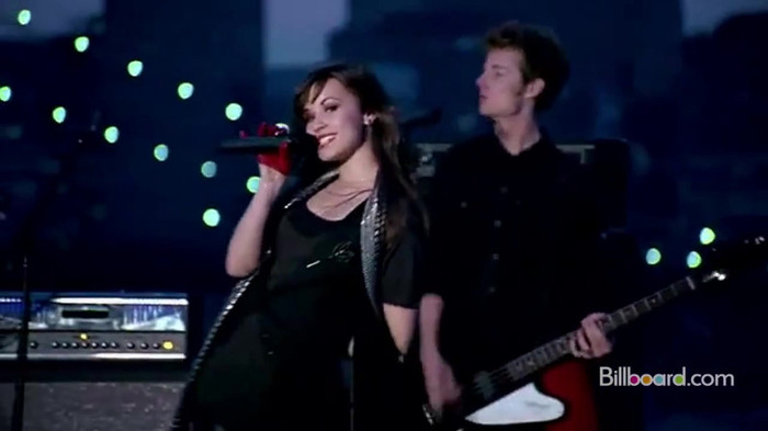 Demi on the Jonas Brothers Tour 1516