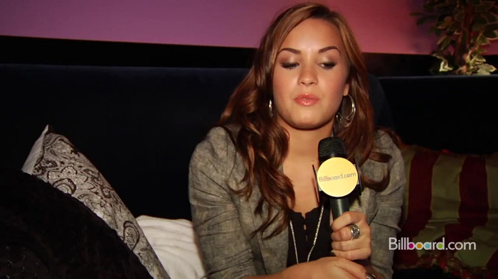 Demi on the Jonas Brothers Tour 1623