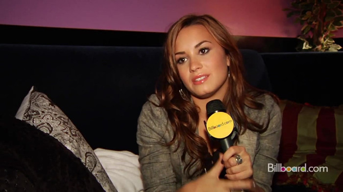Demi on the Jonas Brothers Tour 1921 - Demilush on the Jonas Brothers Tour Part oo4