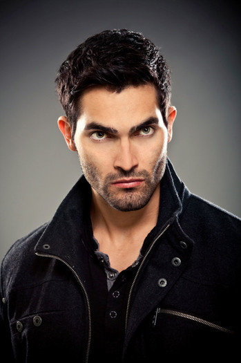 Derek - Tyler Hoechlin