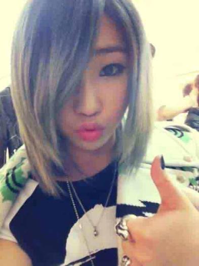 549475_402077056469450_1116269520_n - 0 Minzy