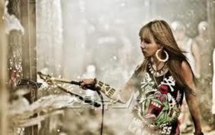 429758_117537205039105_582924841_n