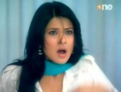 225694_114223622007320_5567930_a - jennifer winget 9