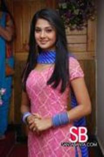 63495774_HMMACBI3 - jennifer winget 9