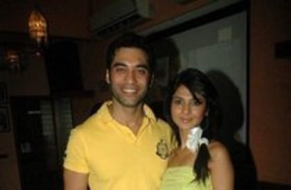 73835115_BJNVACF - jennifer winget 9